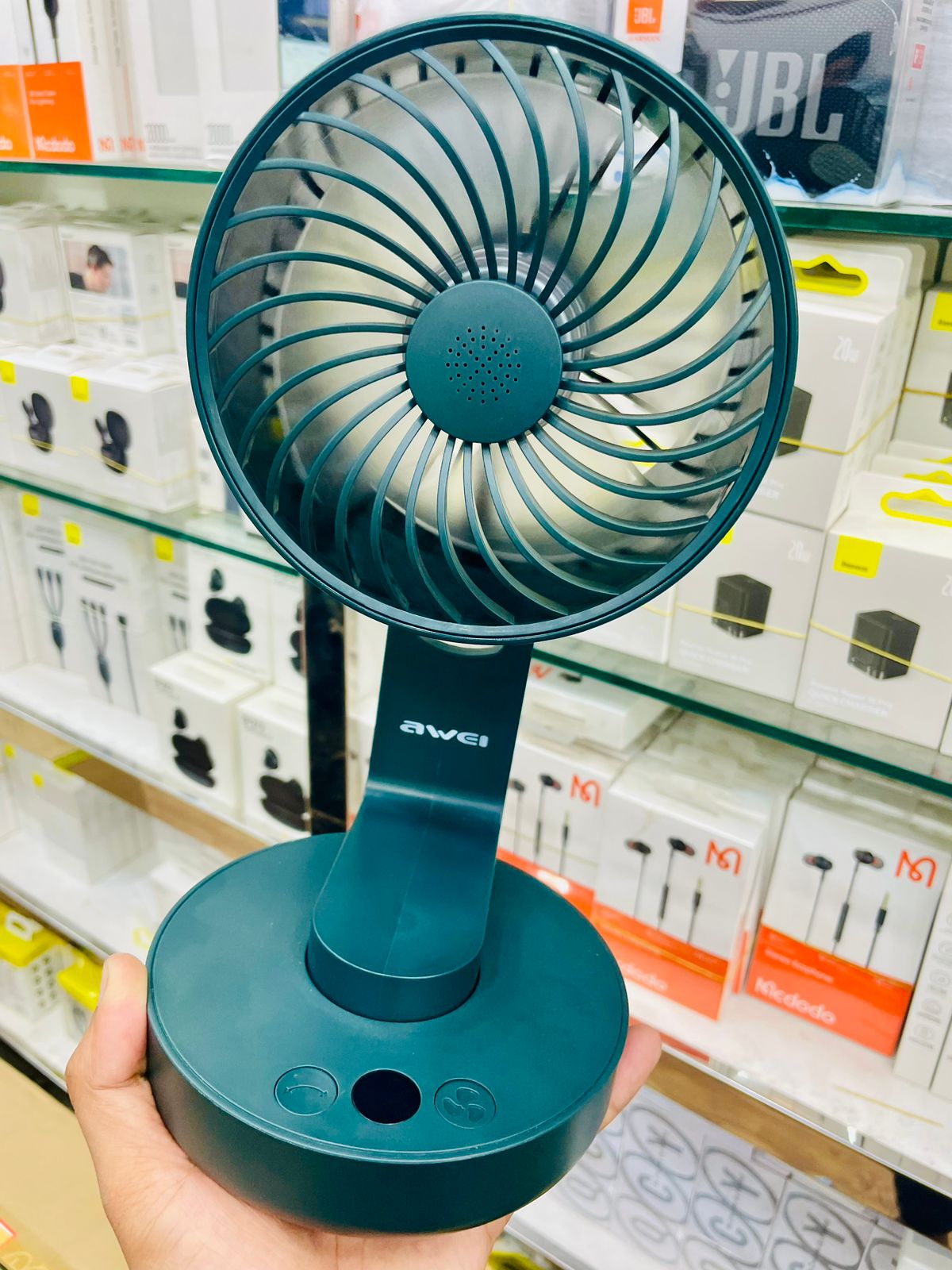 Awei F34 Strong Wind Air Circulation Wide Angle Night Lamp Fan 4000mAh - 2