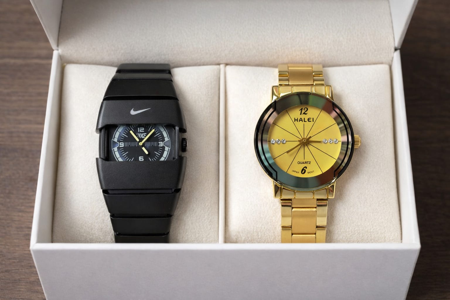 Perfect Match Couple Watch Gift Set - 2