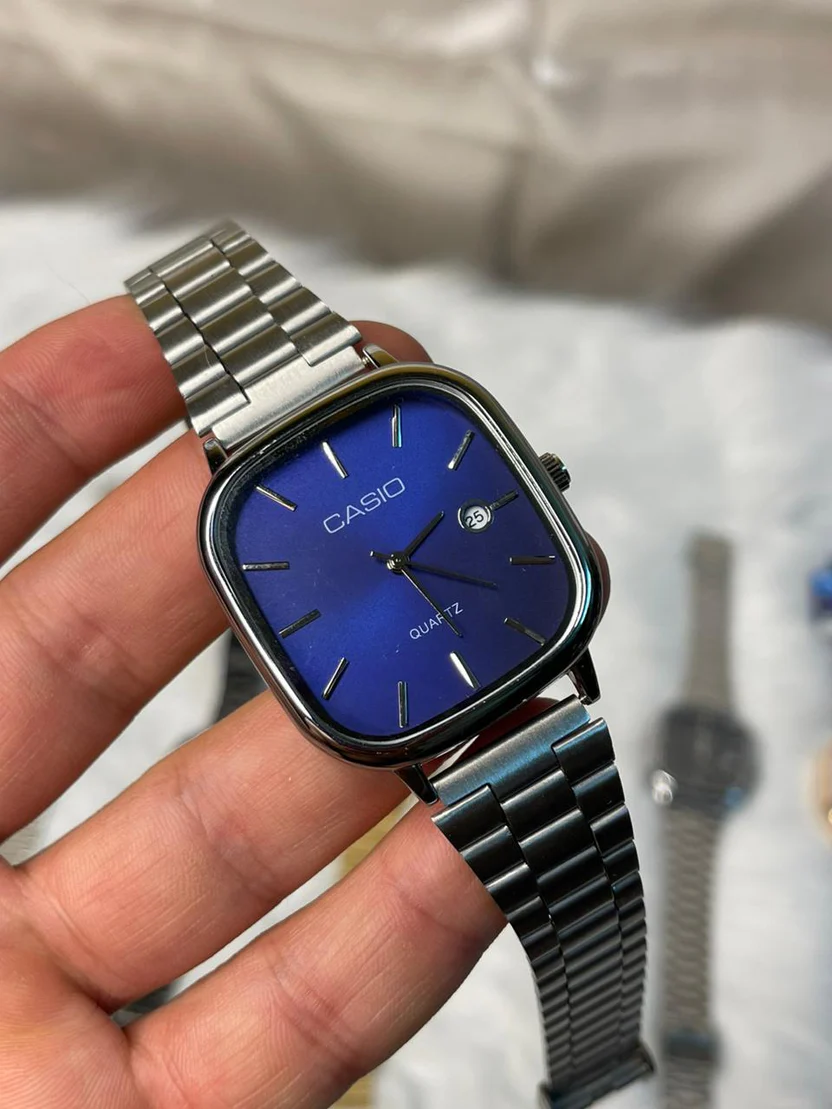 CASIO QUARTZ VINTAGE WATCH - 2