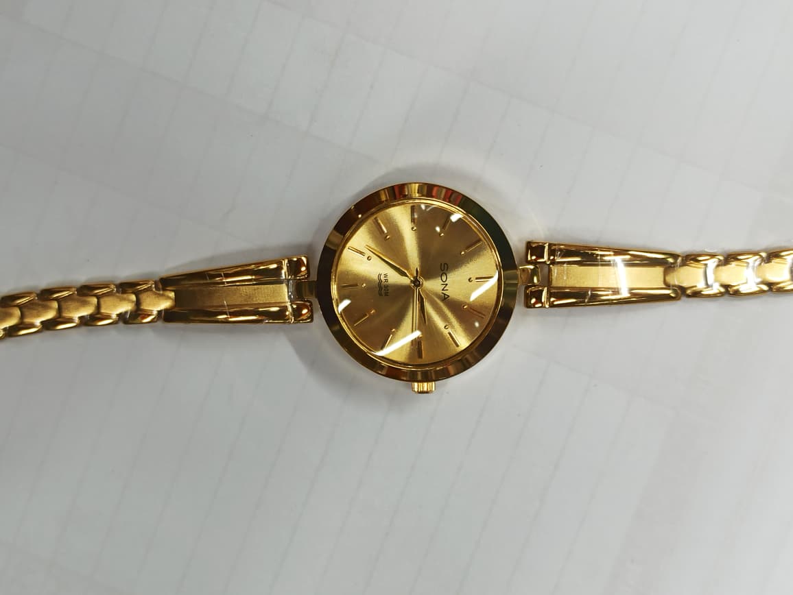 Sona girls watch Colour guarantee 3 years - 2